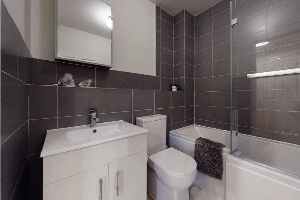Lovely 2-Bedroom Flat Near Highgate Londres Extérieur photo